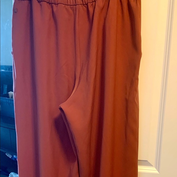 Lululemon Noir Pant - Picture 8 of 8